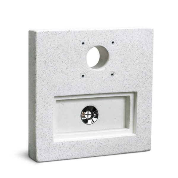 base in cemento per fontana in metallo